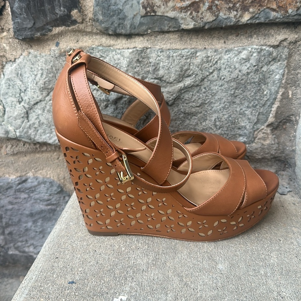 Michael Kors Sienna Cutout Wedge Sandals size 8.5 - Picture 5 of 7